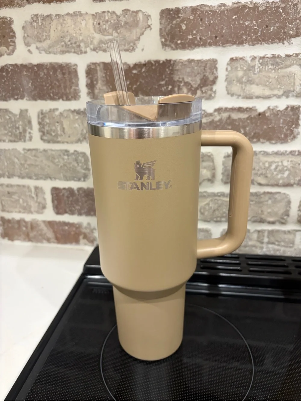 40 oz Stanley - Picture 2 of 3